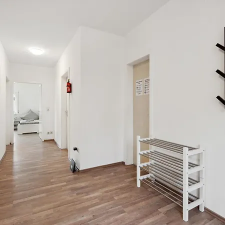 Home2stay In Kueche, Wifi, Smart Tv, Stuttgart, Autobahn A8 Appartement Köngen