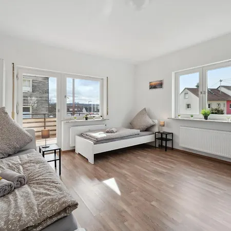 Home2stay In Kueche, Wifi, Smart Tv, Stuttgart, Autobahn A8 Appartement